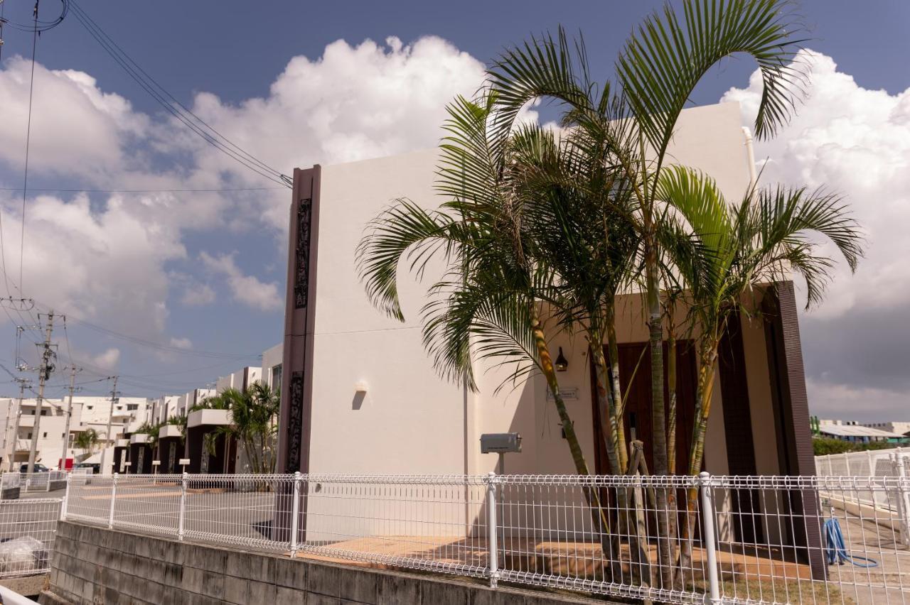 D And Stay Resort Okinawa Екстер'єр фото